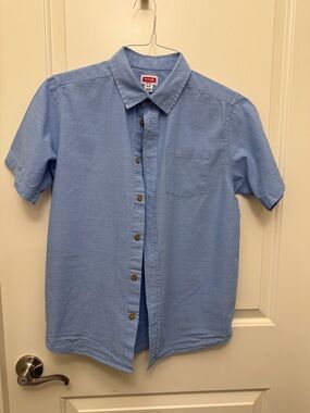 Wrangler Light Blue Short Sleeve Button-Down Shirt